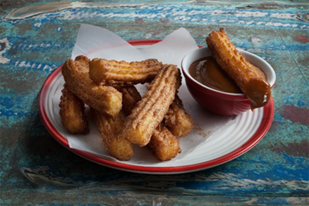 Aprenda a fazer churros caseiro prático e delicioso!