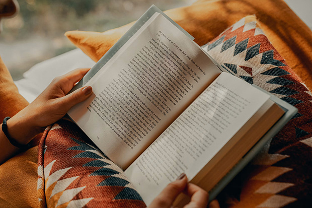 Você sabe o que a leitura faz com o cérebro e o corpo?
